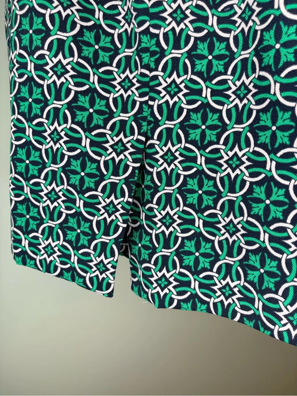J. Crew Green and Black Geometric Pencil Skirt Size 2